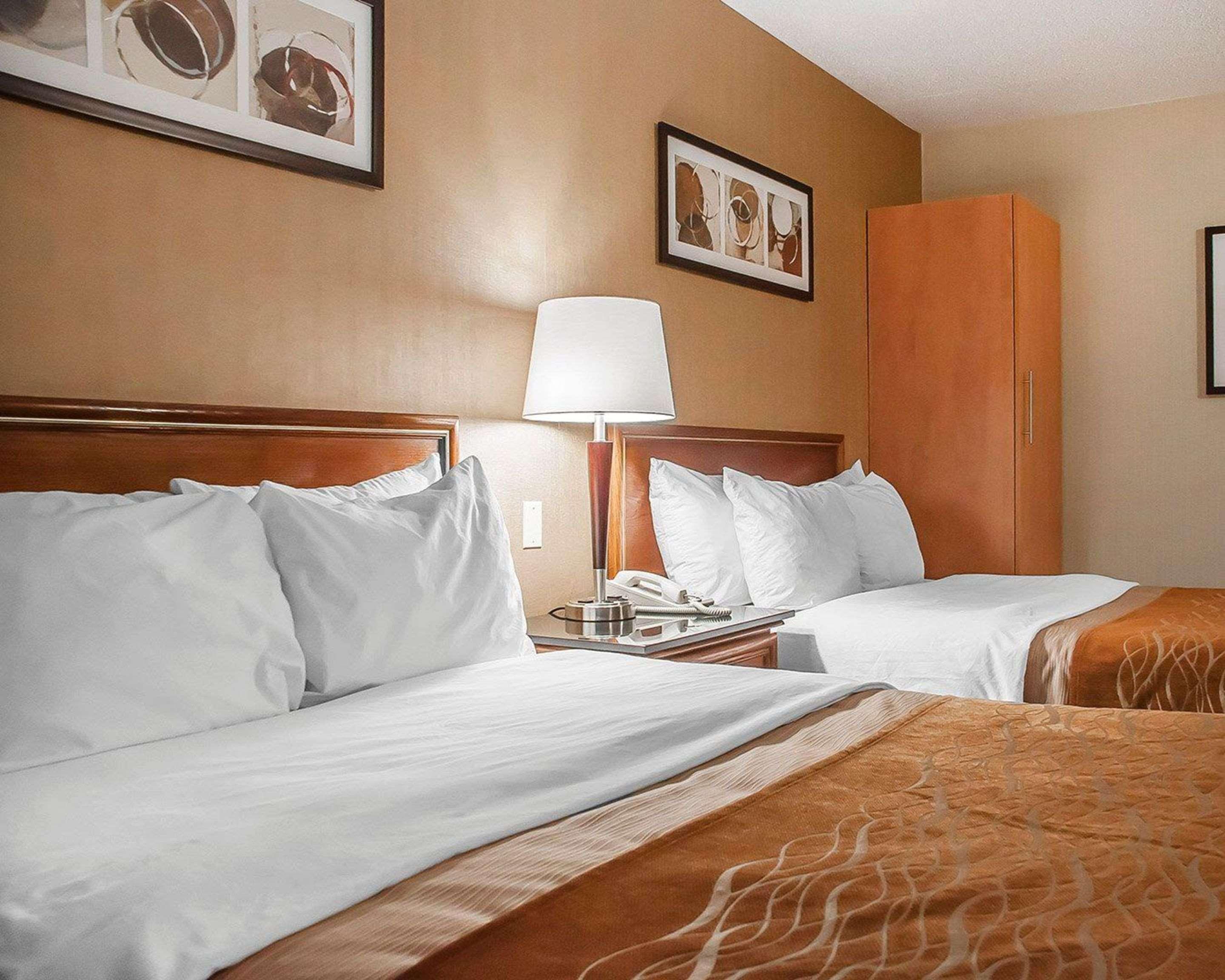 Comfort Inn Simcoe Exterior photo