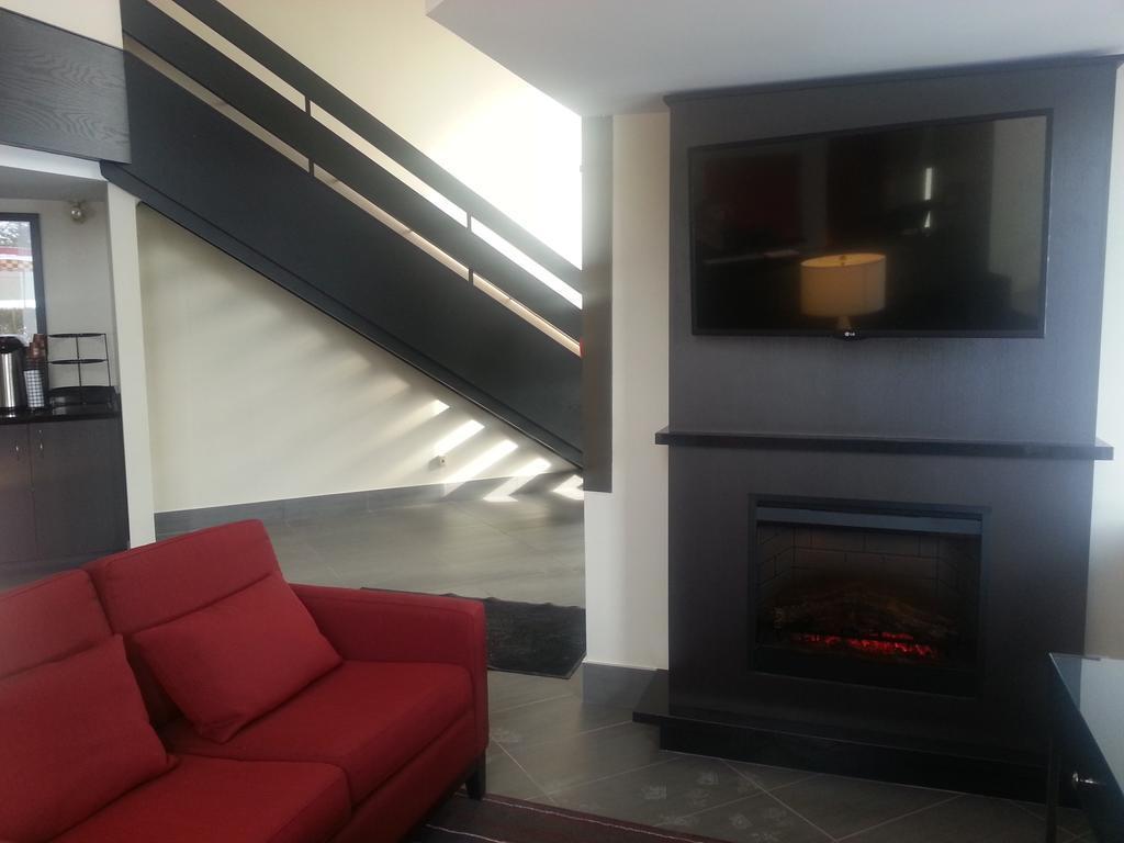 Comfort Inn Simcoe Exterior photo
