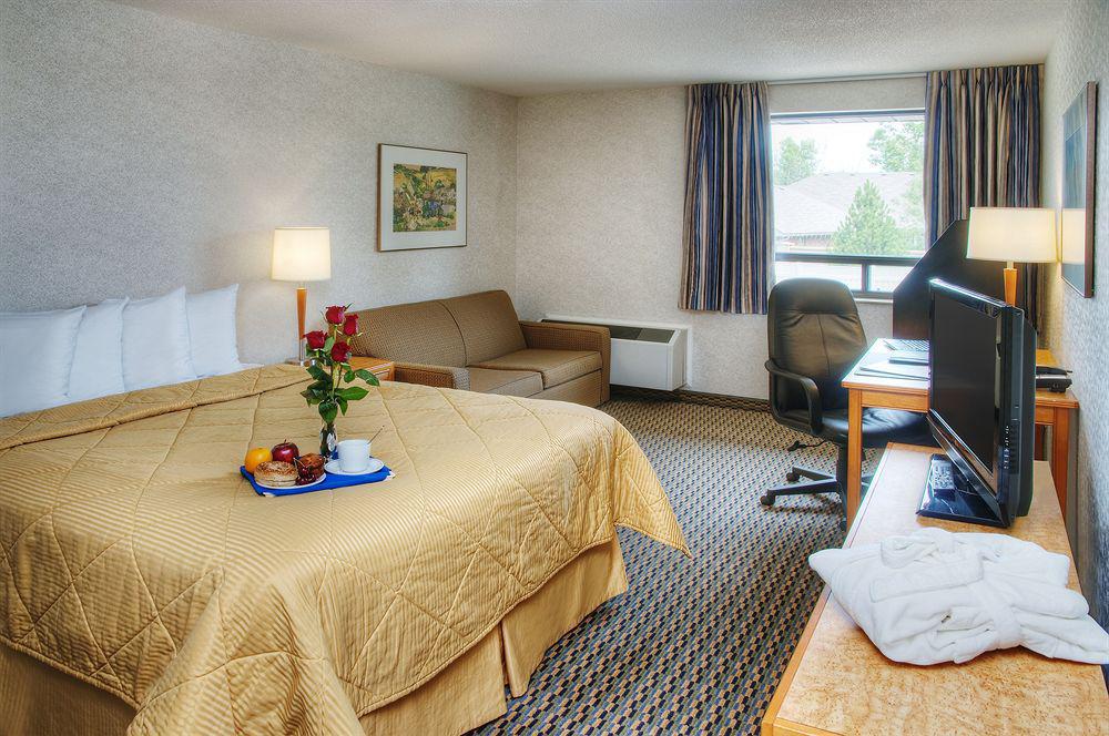 Comfort Inn Simcoe Room photo